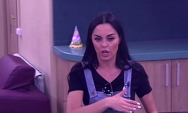 Мнение: Батл Донцовой против Ефременковой