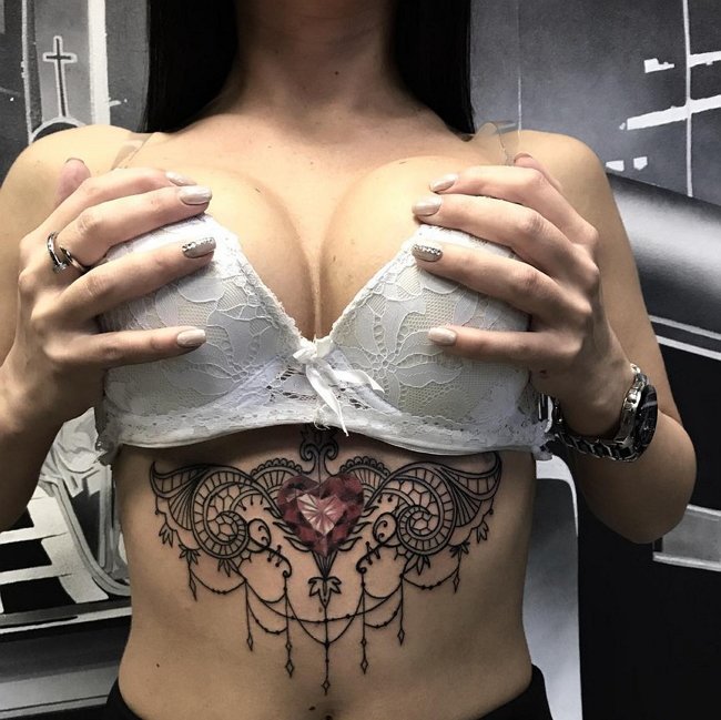 Анна Якунина сделала ещё одно тату