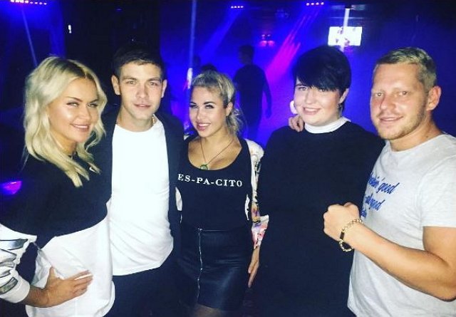 Мнение: Донцовы проиграли в дружбе?