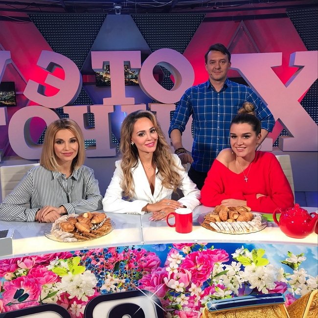  Фото с ток-шоу (12.11.2017)