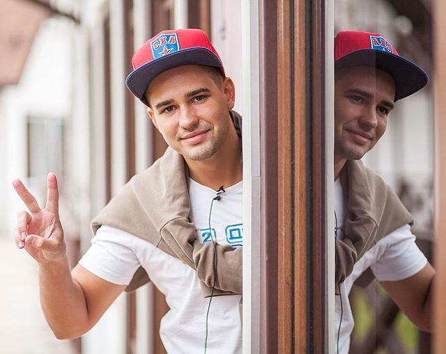 Мнение: На поляне новый подкаблучник?