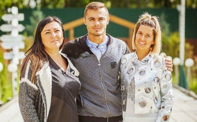 Алексей Купин продолжает запугивать будущую тёщу