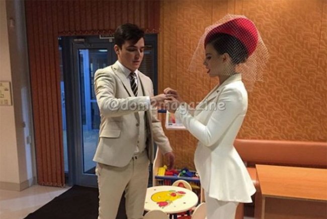 Александра Артёмова находится в интересном положении?