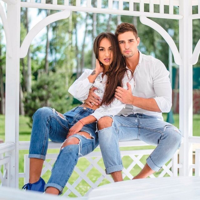 Мнение: Спектакль с уходом Фрост и Саленко?