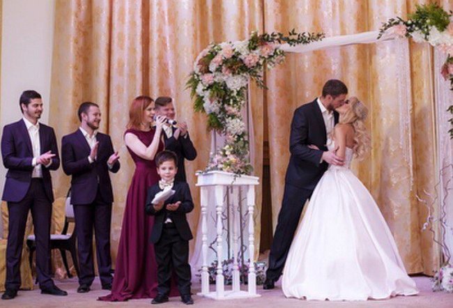 Александр Задойнов опять перевоплотился в жениха