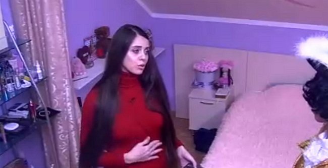 Мнение: Рапунцель спряталась от проблем в больнице? 