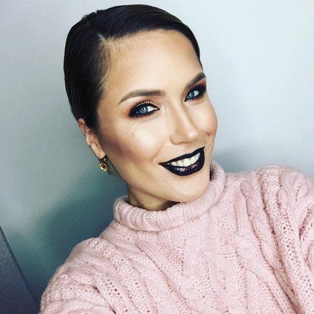 Оксана Ряска сменила образ