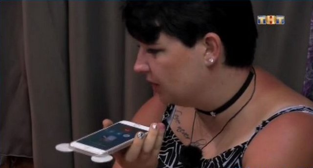 Мнение: Прокол Александры Черно в спектакле?