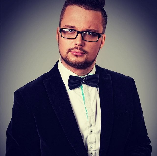 Егор Холявин - обычный мошенник?