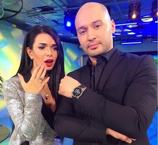 Ведущие проекта могут оказаться в списке на вылет?