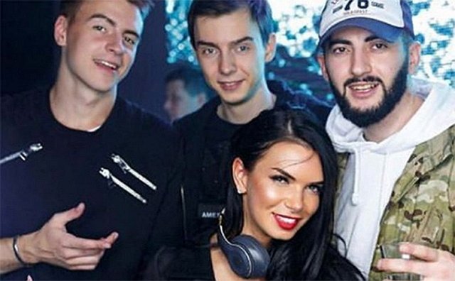 Катя Жужа: С Тёмой мы просто друзья