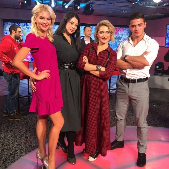 Фото с ток-шоу (12.12.2017)