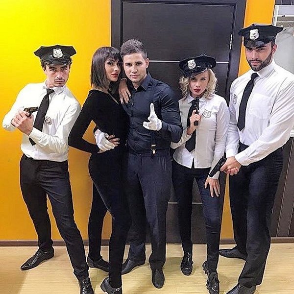 Денис Ковалев: Кто-то смотрит эти дешёвые сценки?