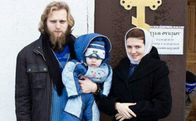 Вальтер Соломенцев уличил бывшую супругу в измене с монахом 