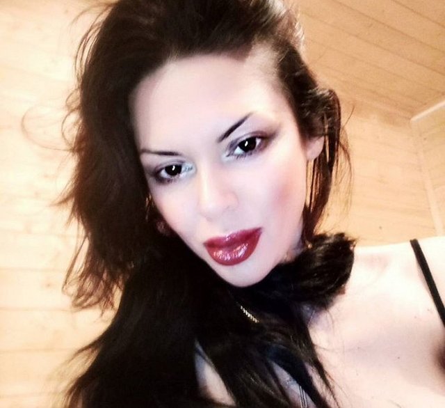 Новый имидж Тори Карасевой испугал подписчиков