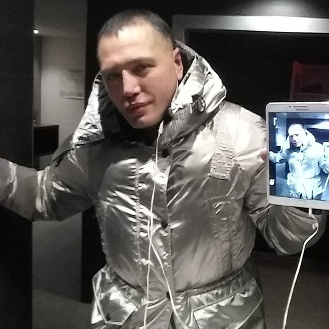 Рустам Калганов подает иск на Бари Алибасова