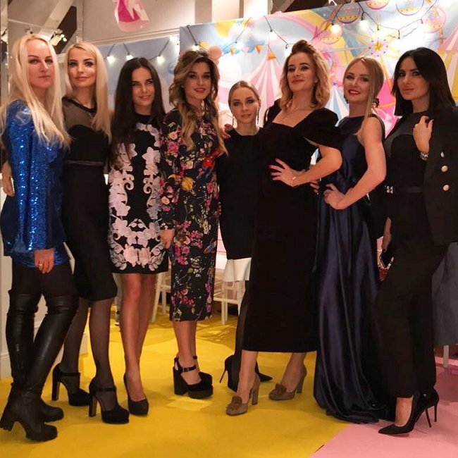 Фото с детского праздника Теоны Омаровой