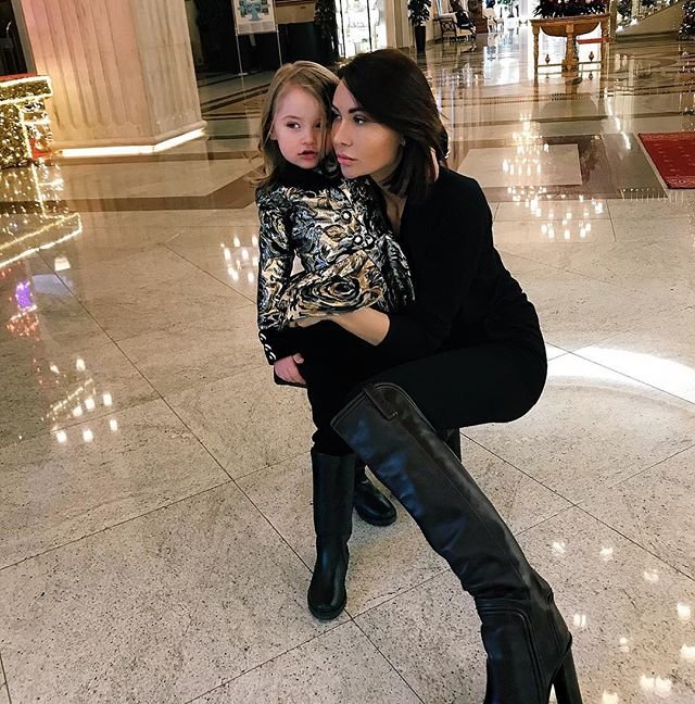 Проект окончательно забыл про Элину Карякину