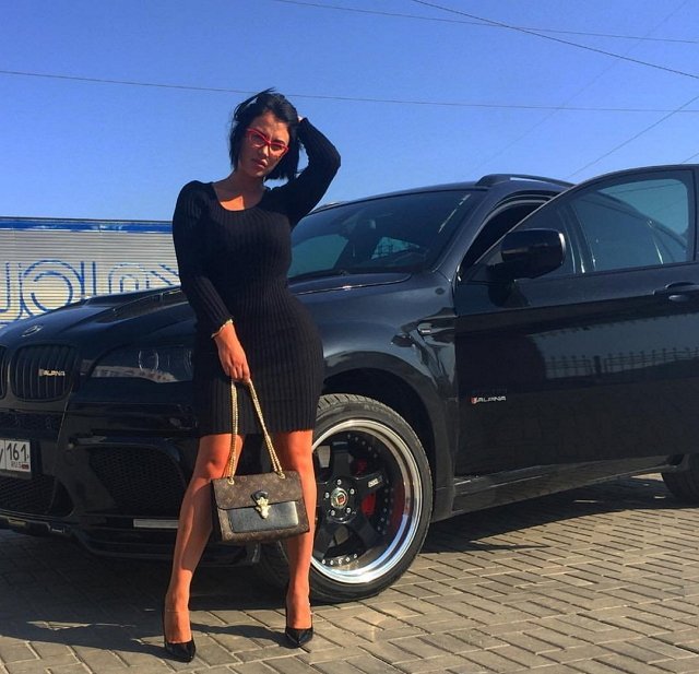 Виктория Берникова завела роман с олимпийским чемпионом по боксу