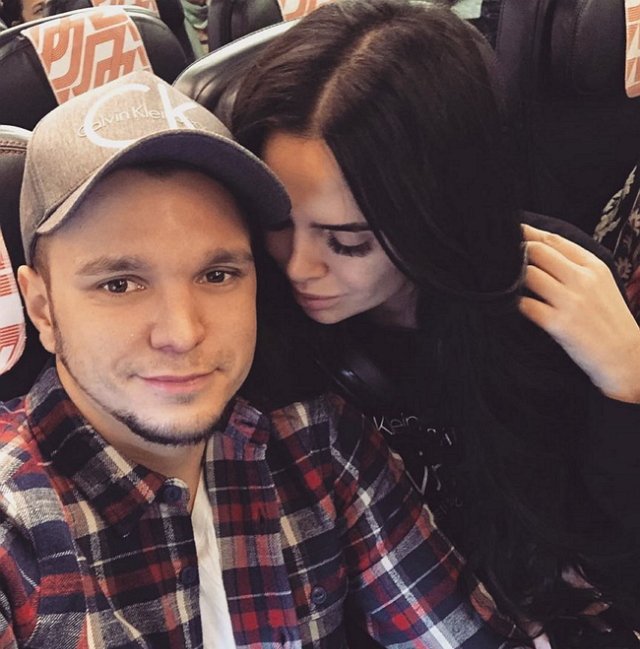 Антон Гусев продолжает травлю французского перевозчика