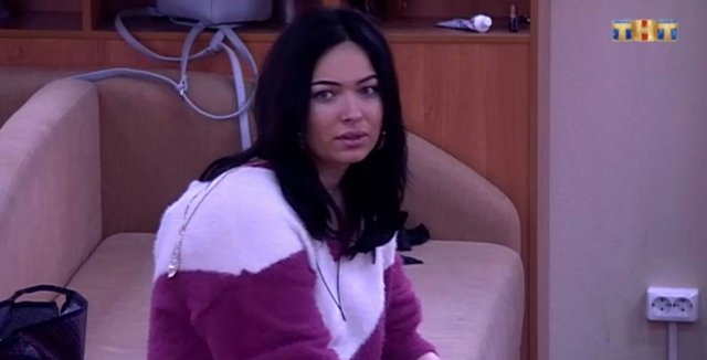 Мнение: Бузова провалила миссию?