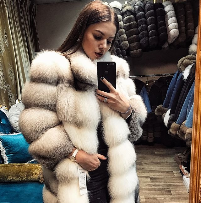 Александра Артёмова приближает мужа к банкротству?