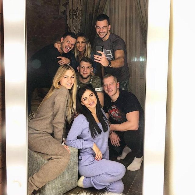 Из блога Редакции: Четрару и Захарьяш отметили новоселье