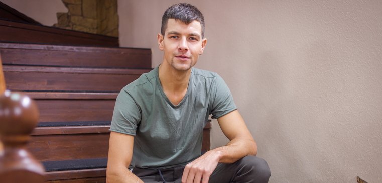 Дмитренко уличили в измене беременной супруге