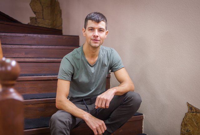 Дмитренко уличили в измене беременной супруге