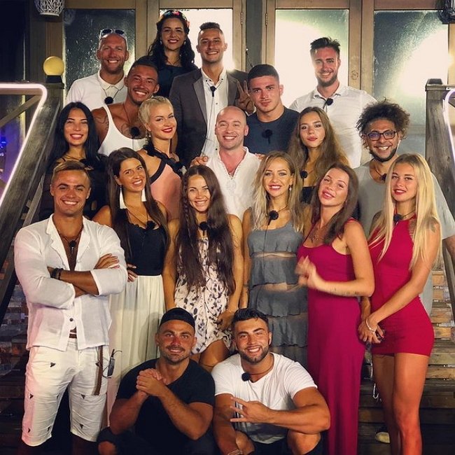 Андрей Черкасов «приводит в чувства» Остров Любви