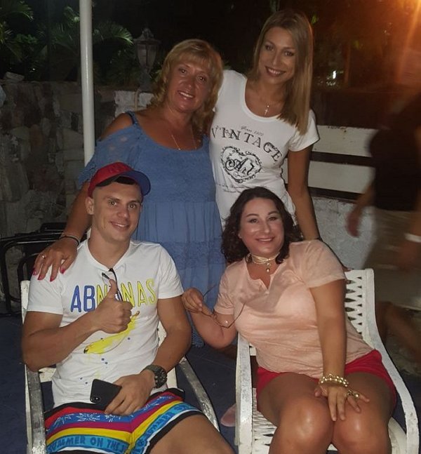 Фотоподборка со дня рождения Марины Тристановны