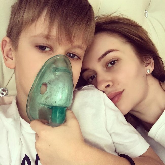 Врачи не приехали к больному сыну Елены Бушиной