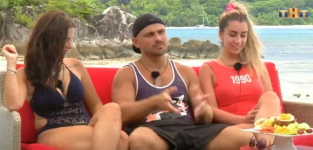 Мнение: Любовные треугольники - тренд телестройки?