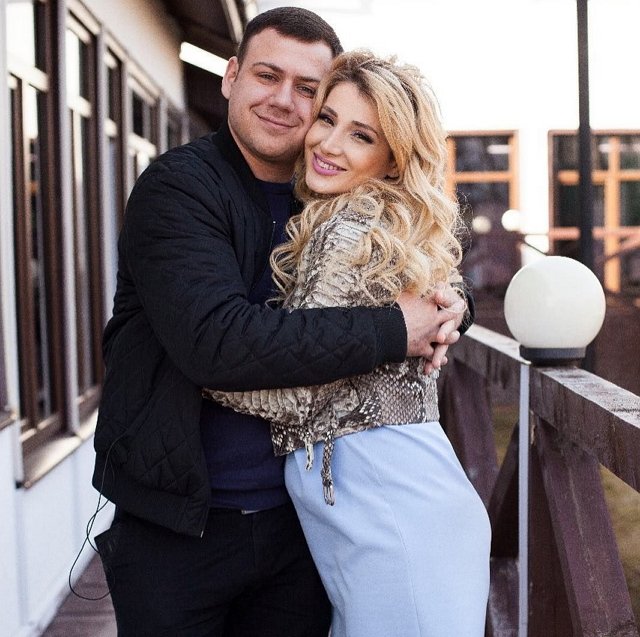 Валерий Блюменкранц заставляет супругу лечь под нож