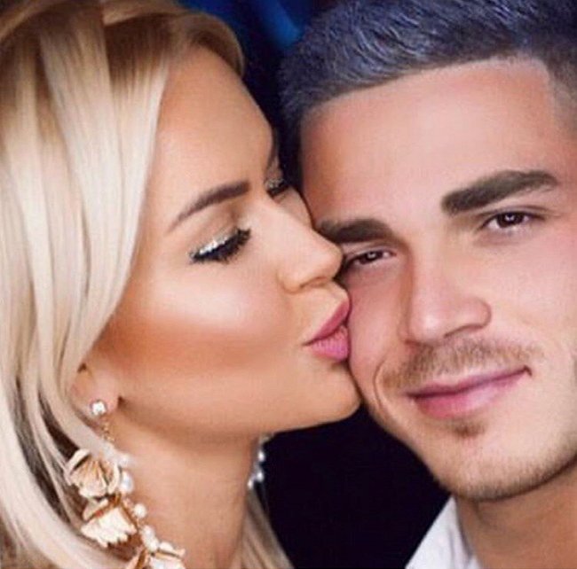 Татьяна Африкантова: Голосуйте за нашу пару!