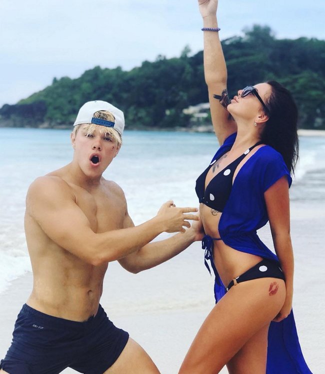 Фото участников с Сейшел (11.03.2018)