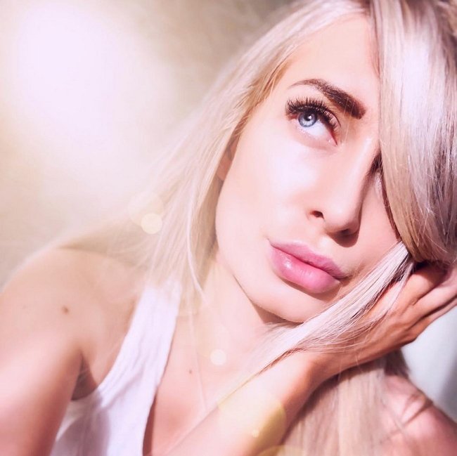 Кристина Дерябина: А вас поздравляют бывшие?