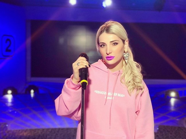 Тата Блюменкранц подалась в певицы