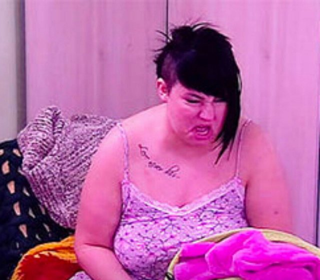 Зрители не хотят лицезреть обнаженную Александру Черно