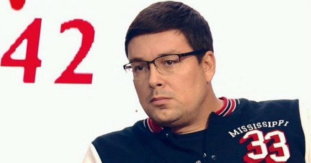 Мнение: Чуев хочет избавиться от отца?