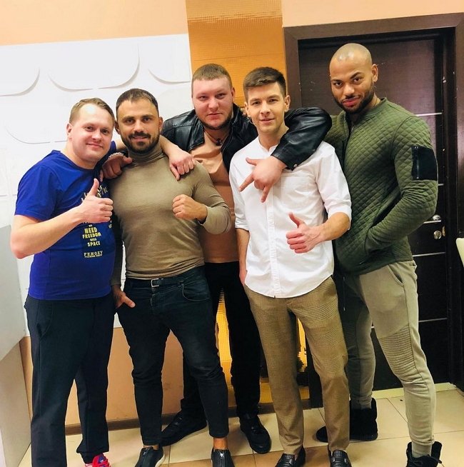 Новенький участник проекта Мондезир