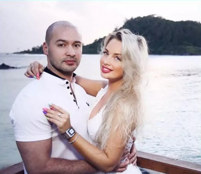 Мнение: Черкасов не намерен содержать Ослину?