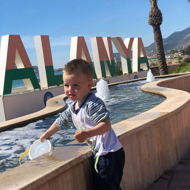 Артём Пынзарь стал воспитанником турецкого детского сада