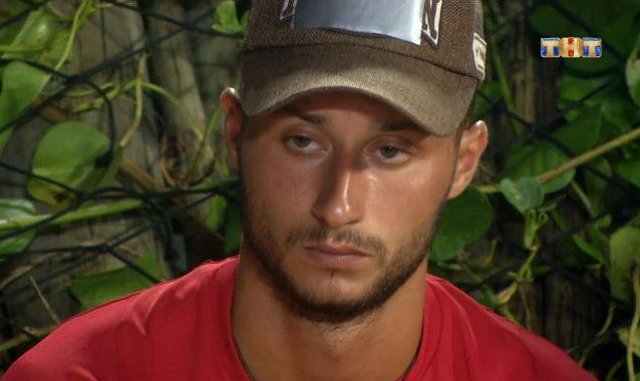 Мнение: К кому в пару определили Денисова?