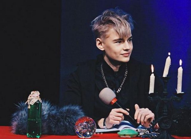 Никита Турчин предпочитает парней?