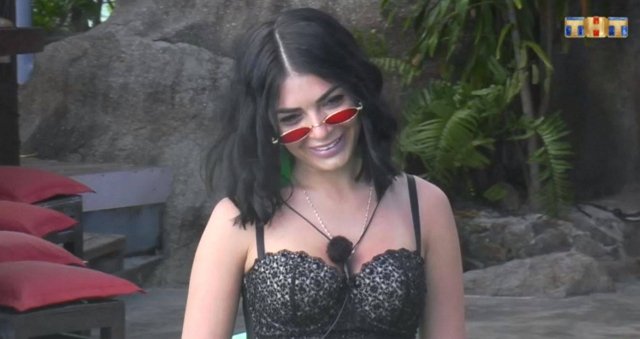 Мнение: Лаура Рич бережет своих скелетов в шкафу?