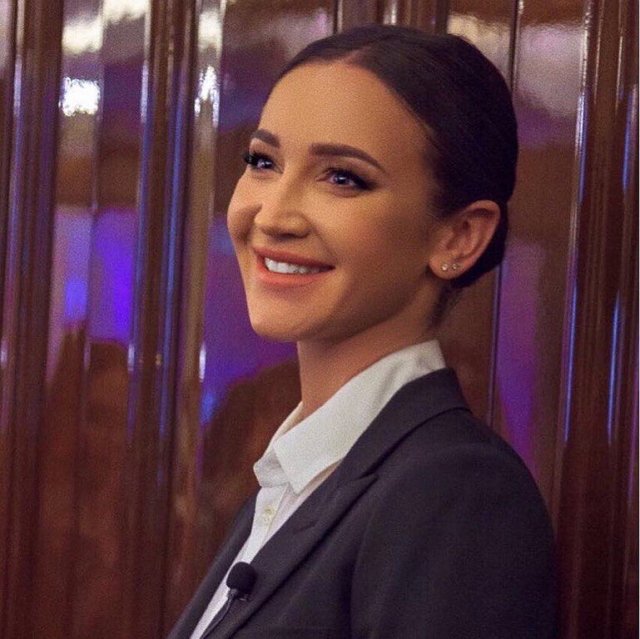 Анастасия Костенко остроумно высмеяла Ольгу Бузову