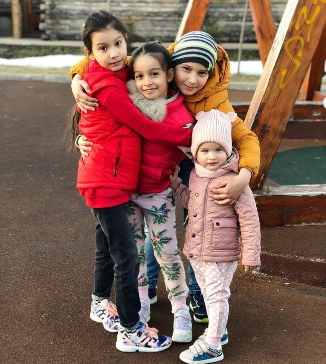 Фотоподборка детей участников (17.04.2018)