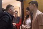 Мнение: Рапунцели вынуждены срочно вернуться?