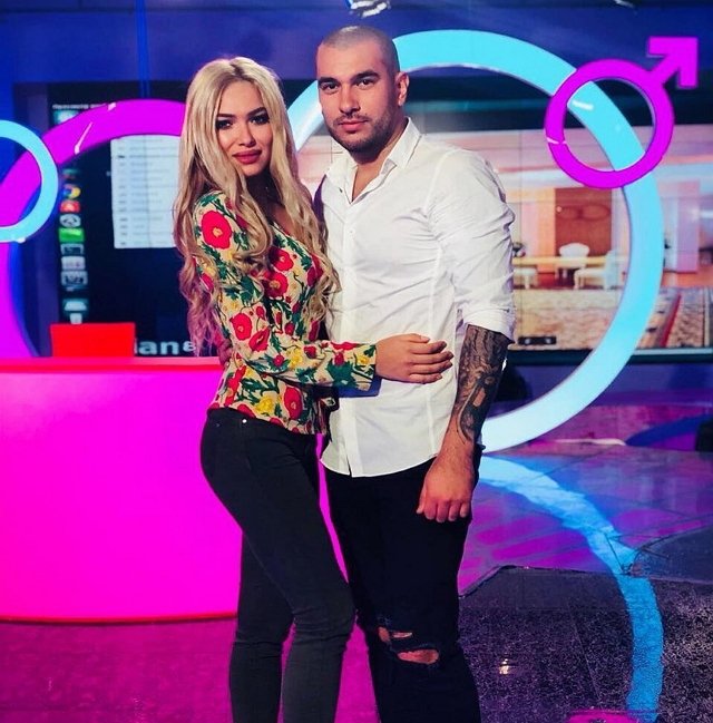 Катя Зиновьева разрешает своему парню флиртовать с другими